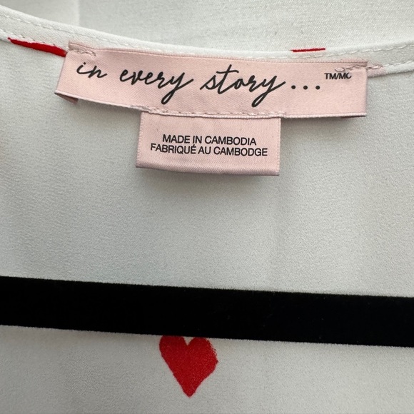 💎 In Every Story Hearts Sleeveless Blouse White - Picture 4 of 9